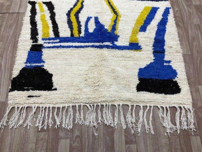 Handmade Berber Beni Ouraine rug, size 150 x 250 cm