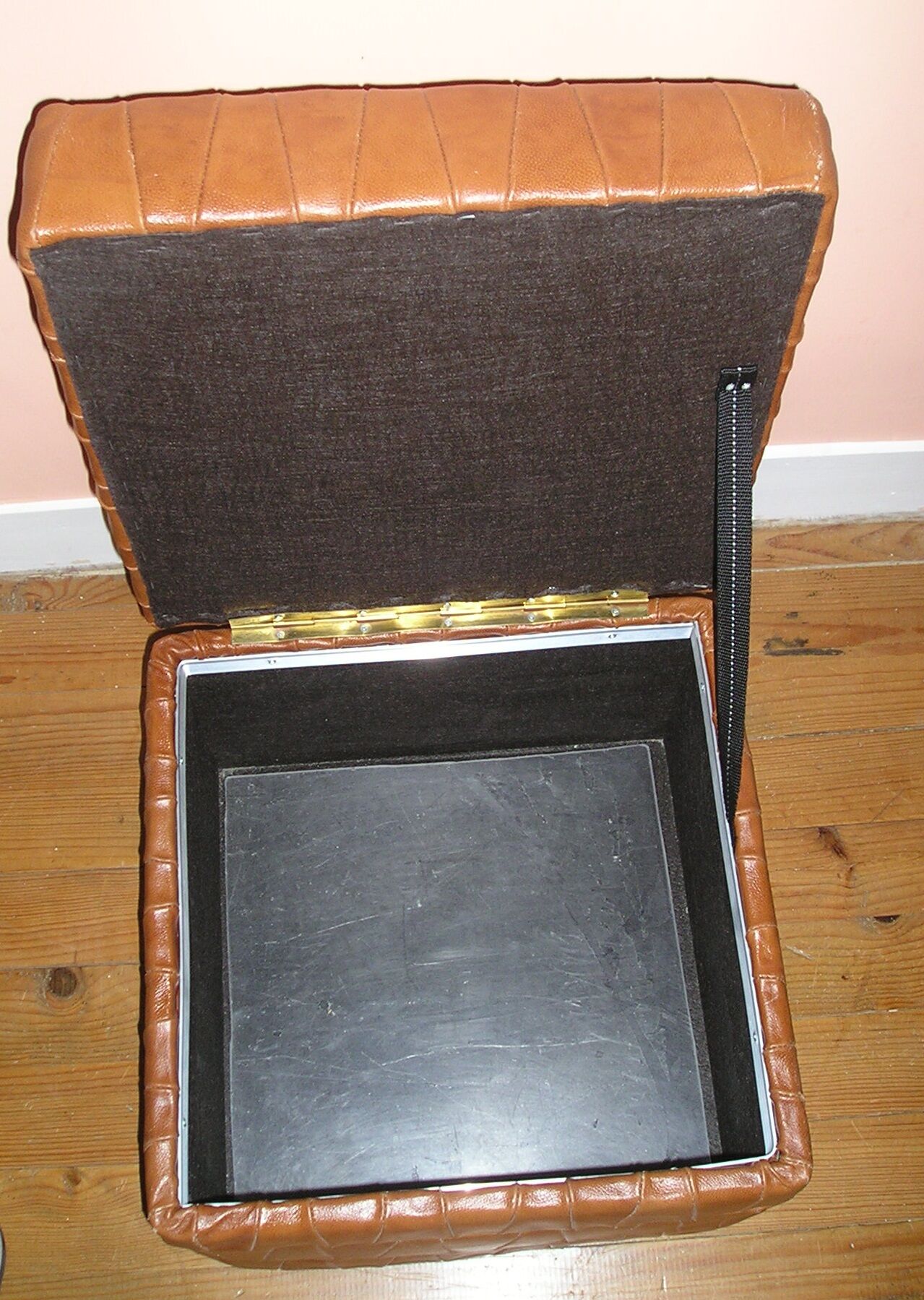 Pouf chest De Sede, leather patchwork of the 70s