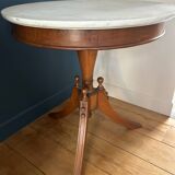 Pedestal table