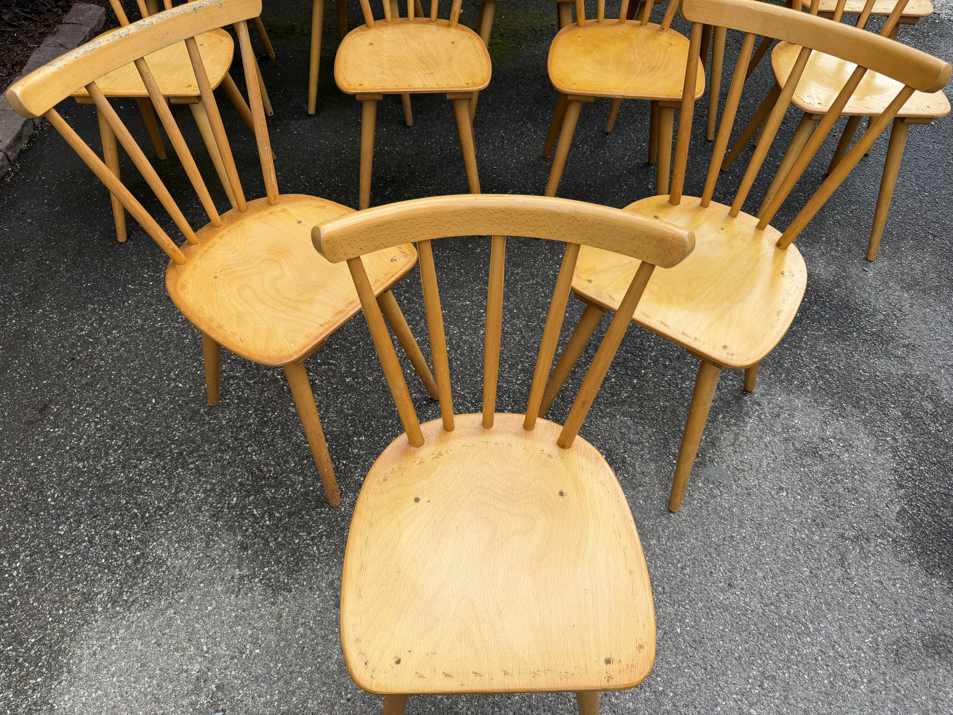 12 Scandinavian-style bistro chairs