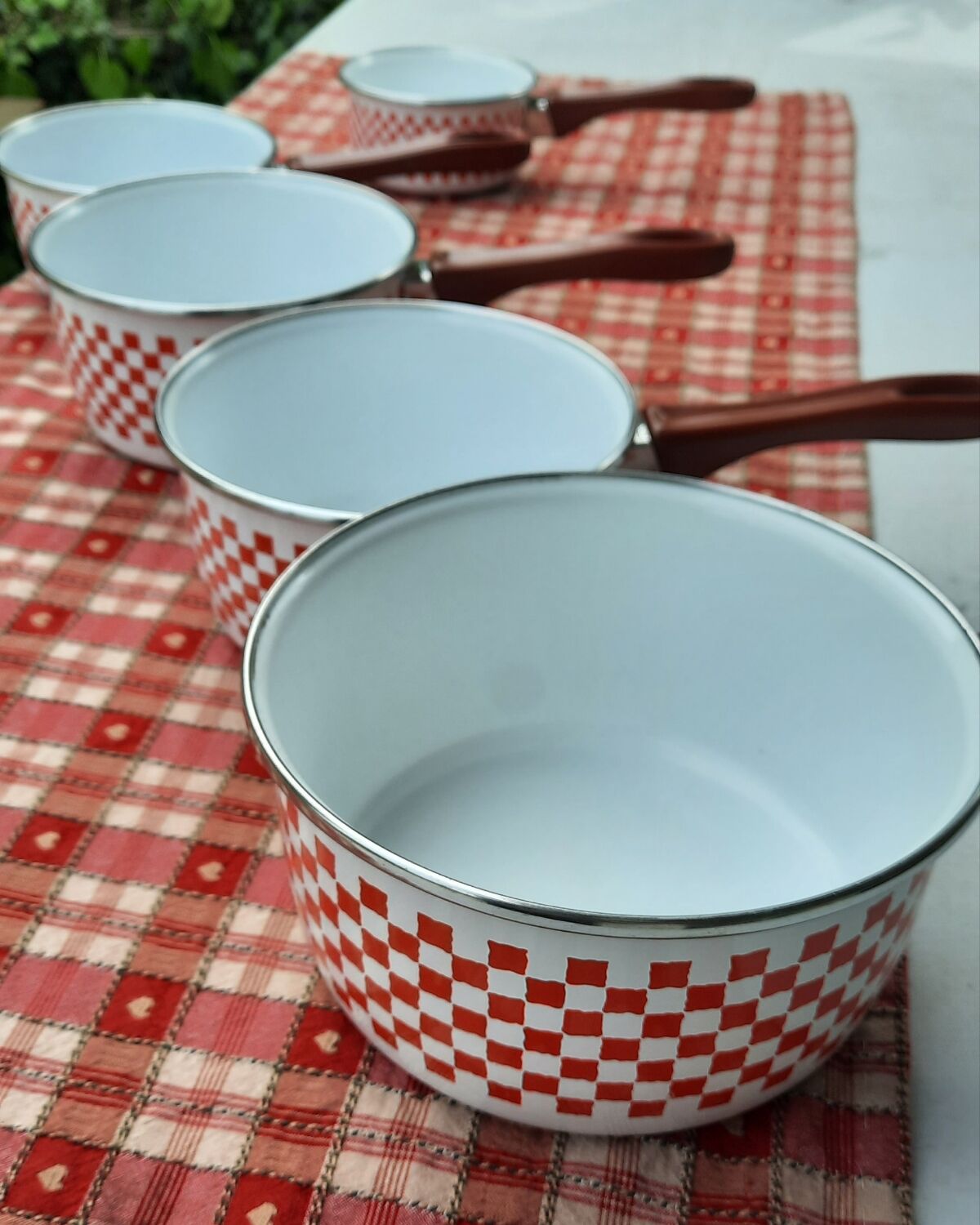 5 sitram “vichy” enameled saucepans