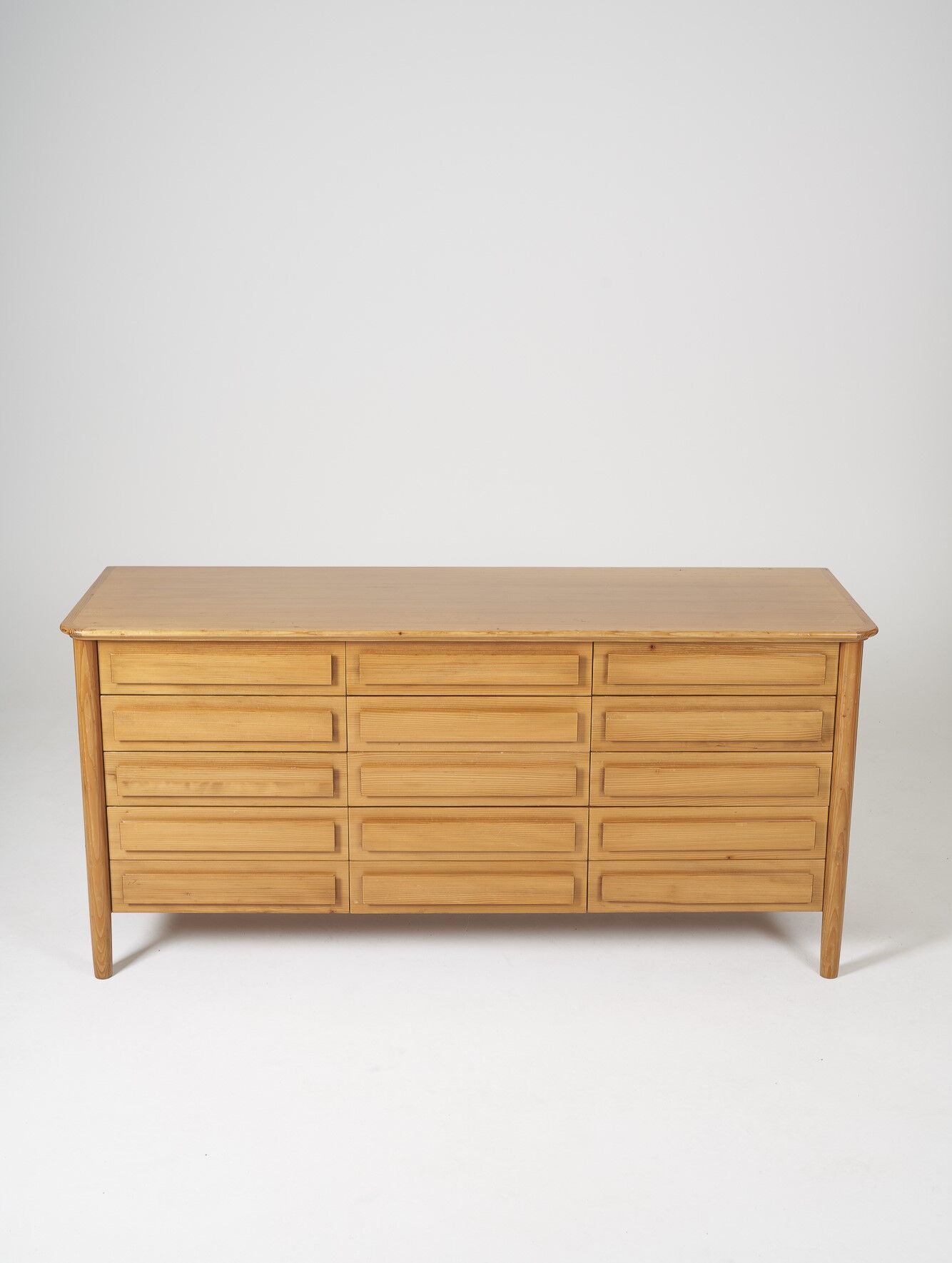 Ash chest of drawers