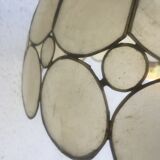 Mother-of-pearl suspension