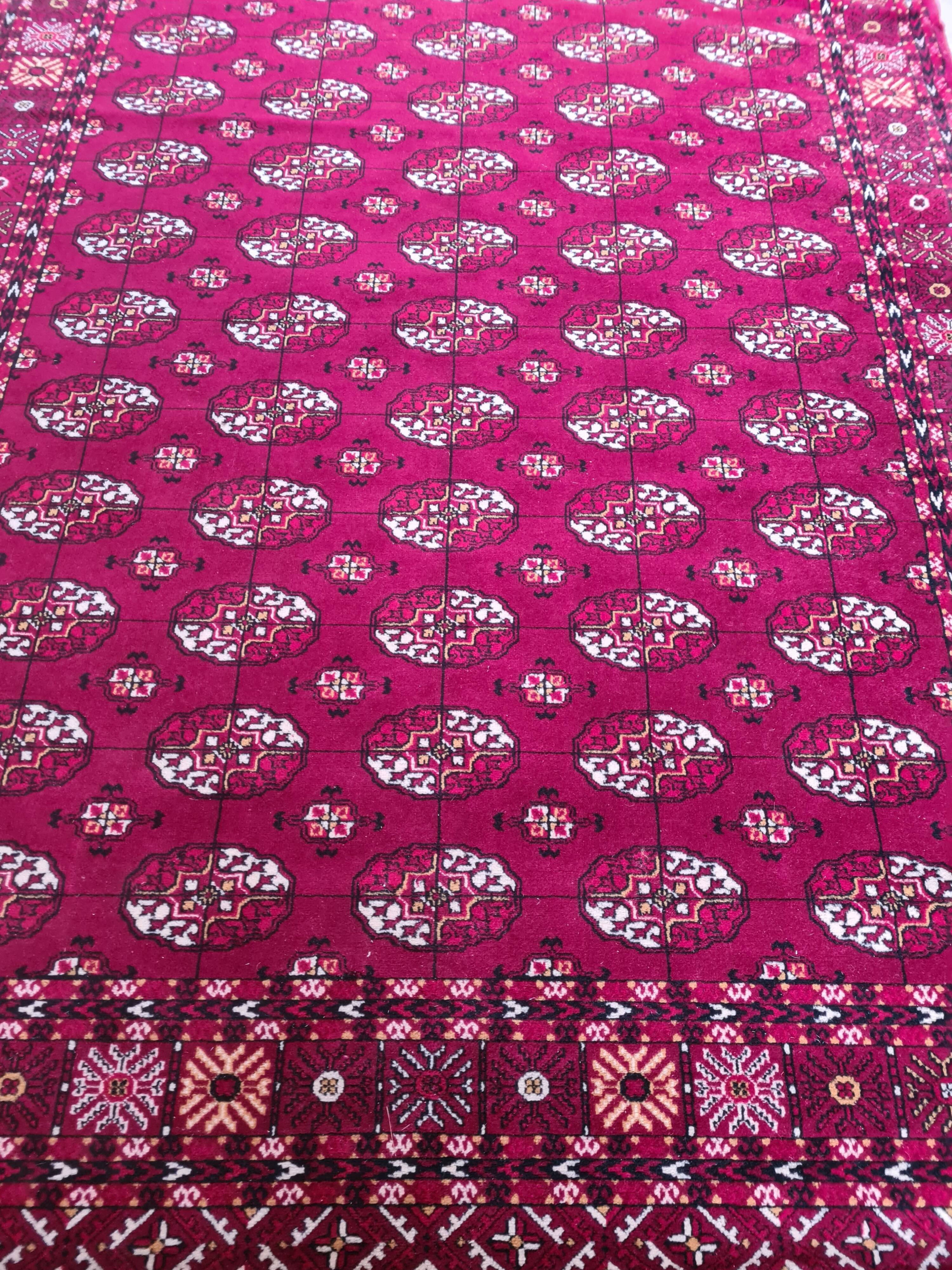 Patterned red carpet