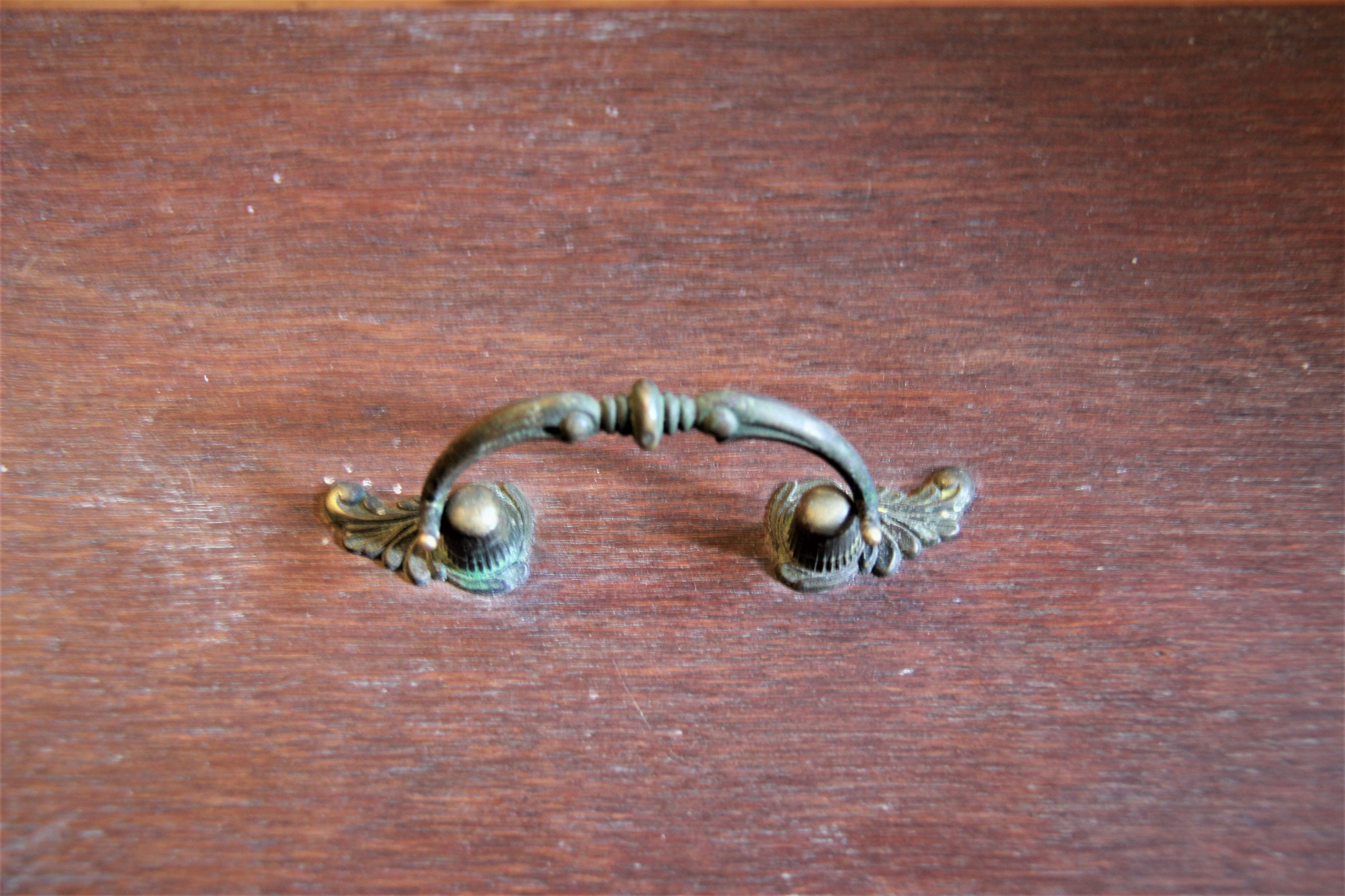 Wooden toy box with wrist