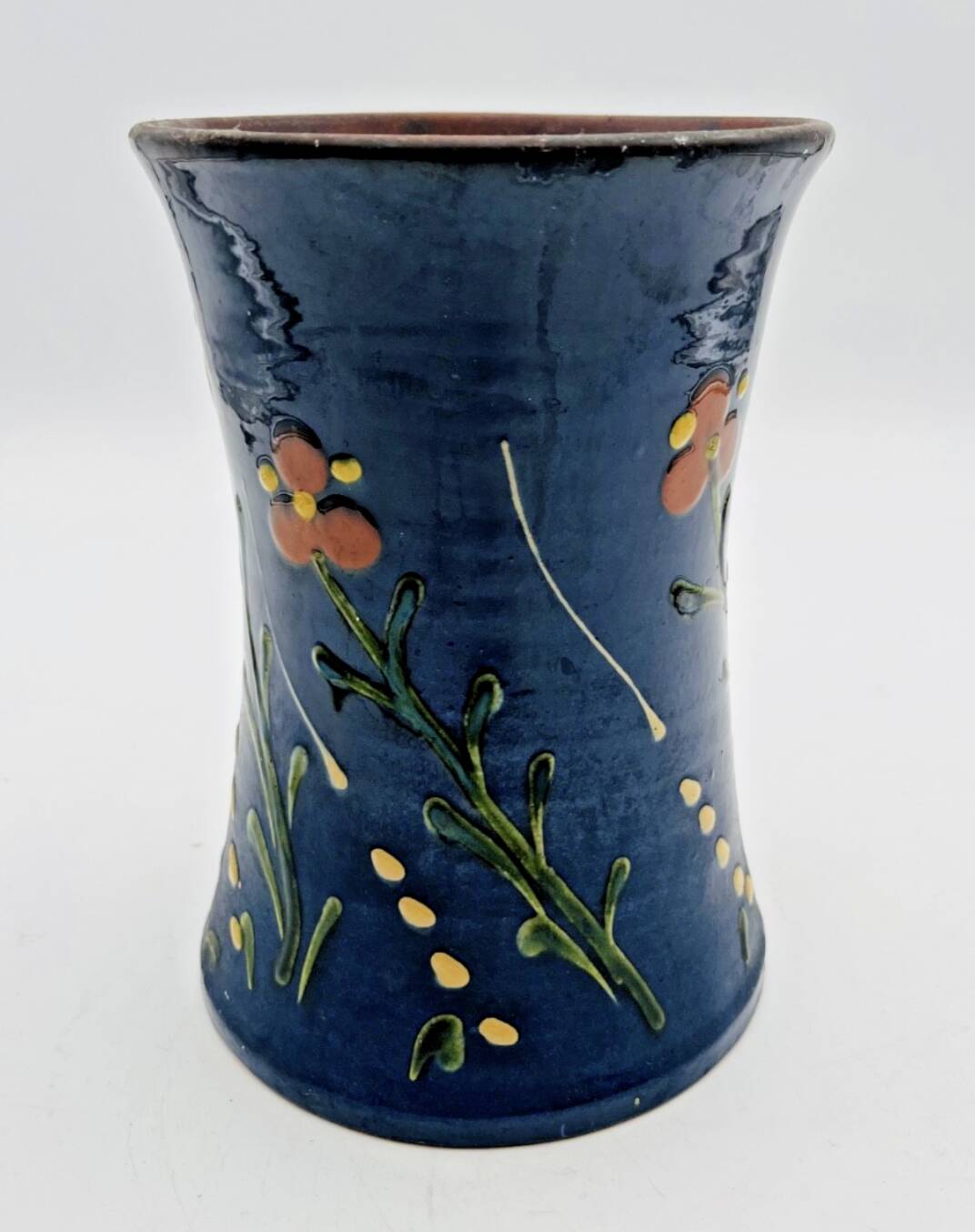 Poterie savoyarde bleue à motifs floraux