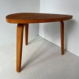 Vintage "bowwood" table in light wood