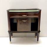 Pair of Walnut, Beech and Glass Nightstands in the Style of Tomaso Buzzi, Italy