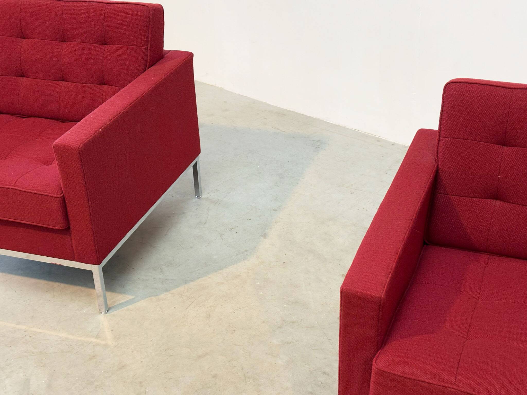 Set of two Florence Knoll lounge chairs