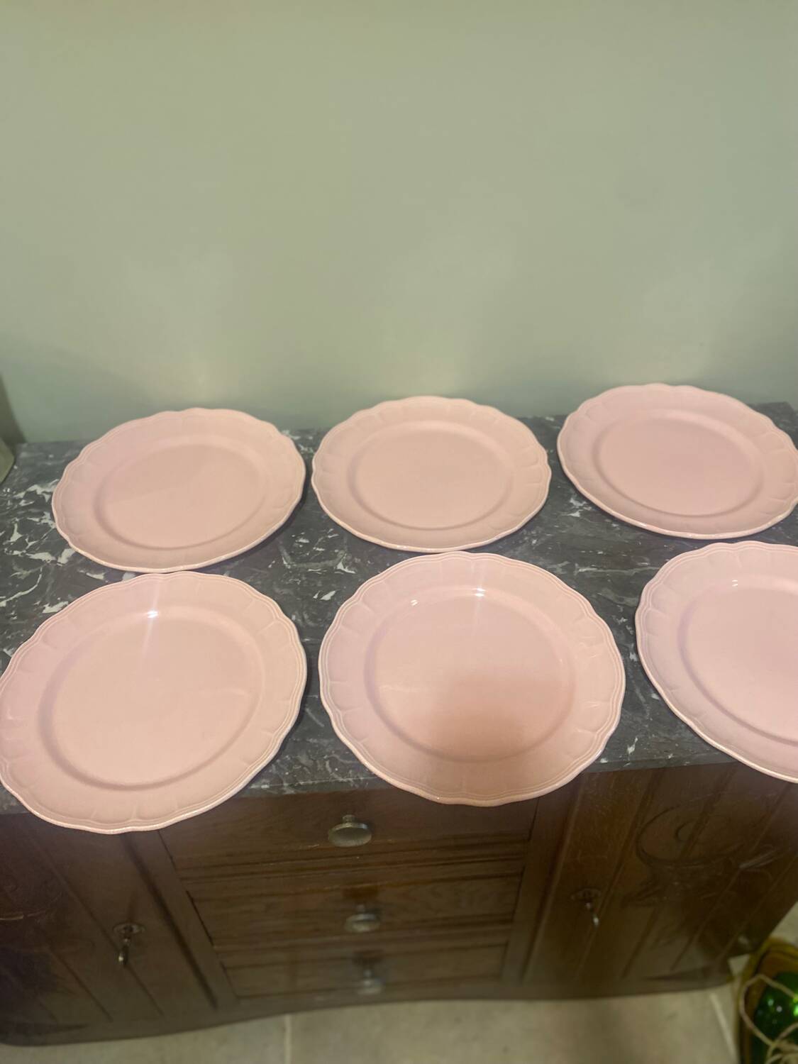 6 pink dinner plates