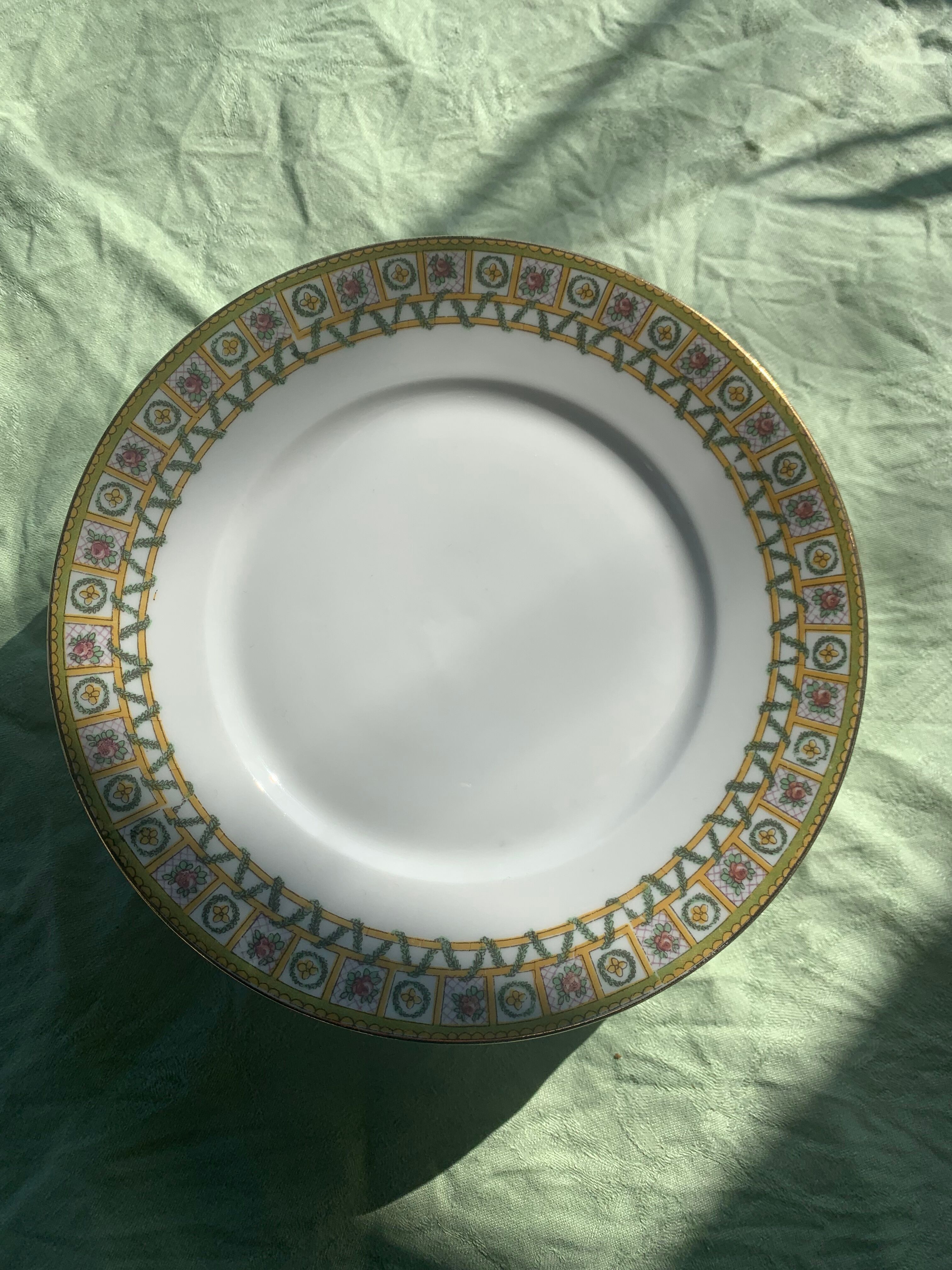 6 plates in limoges porcelain pattern old floral frieze