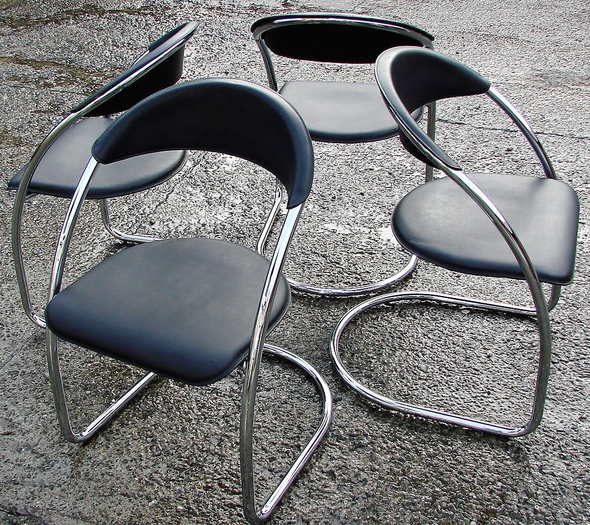Set of 4 chairs, Italy 1970s