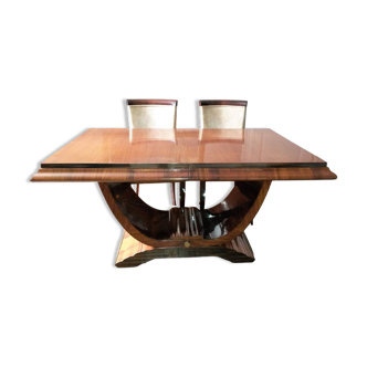 Art Deco style dining room