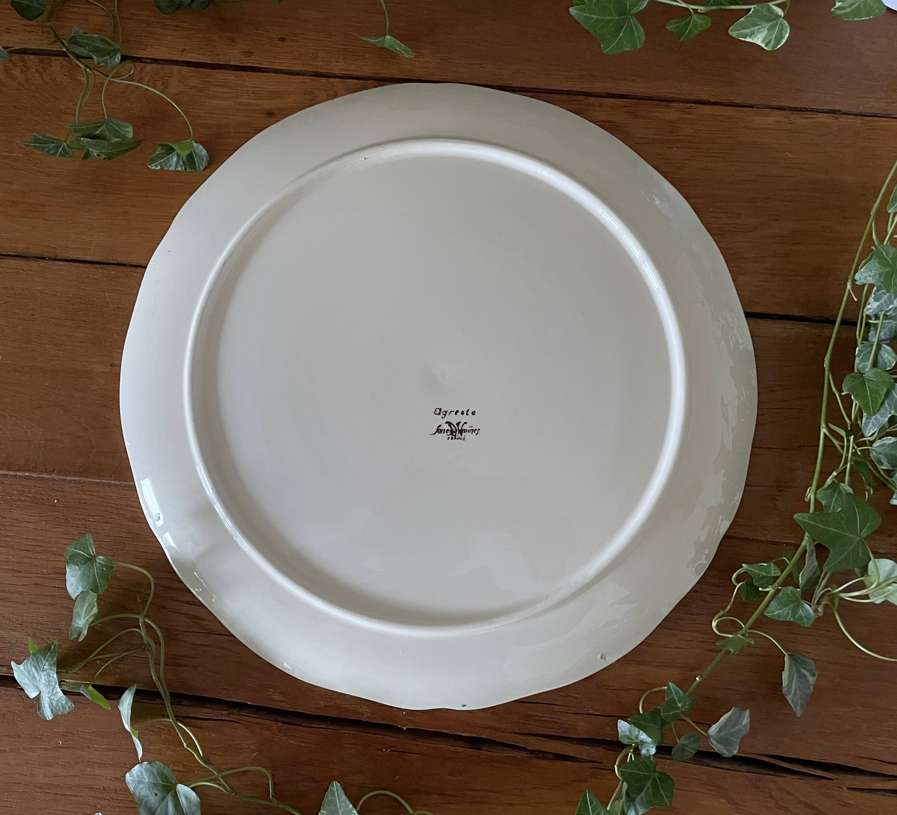 Antique pie dish in Sarreguemines earthenware.