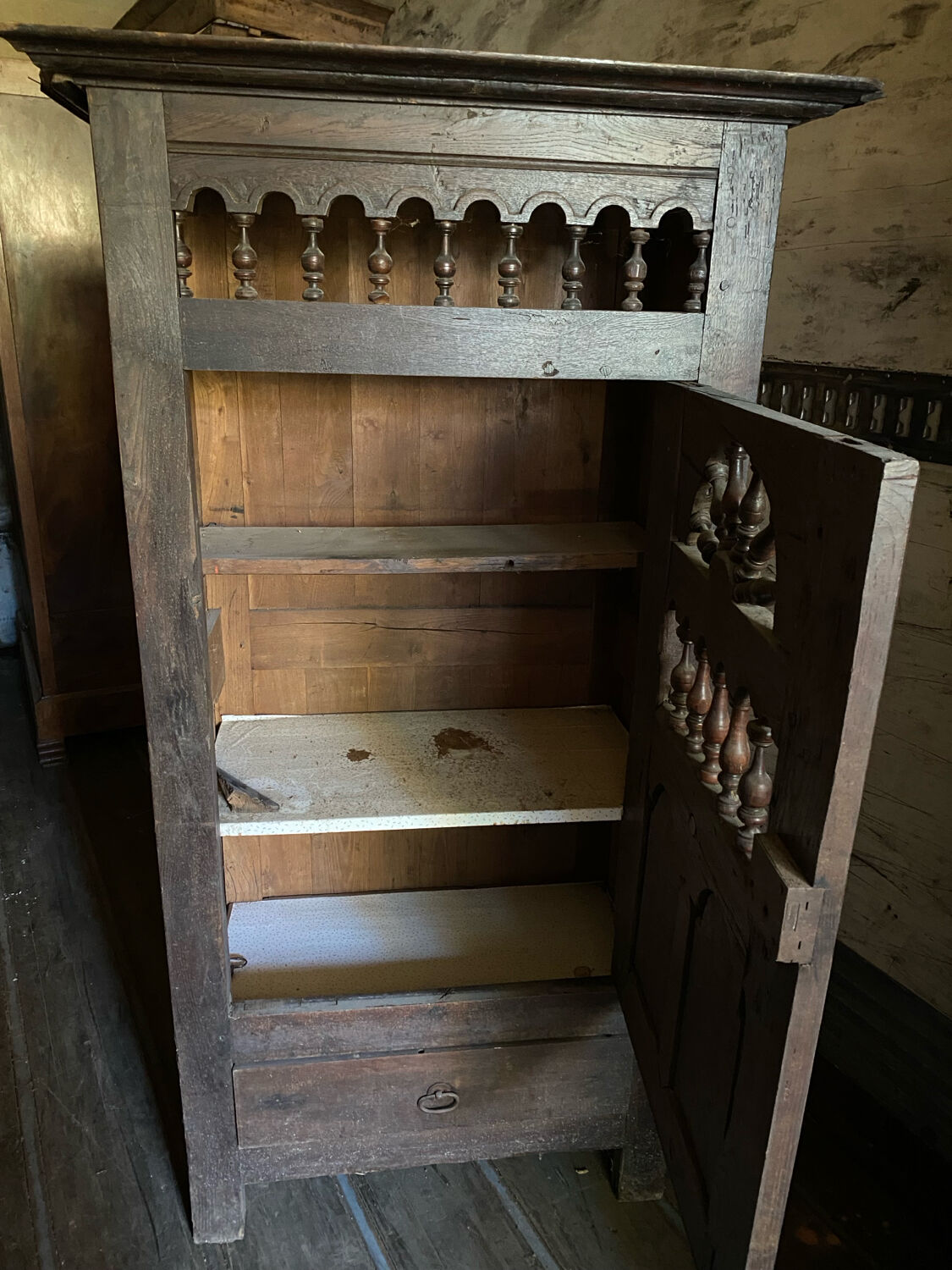 Breton hosiery maker