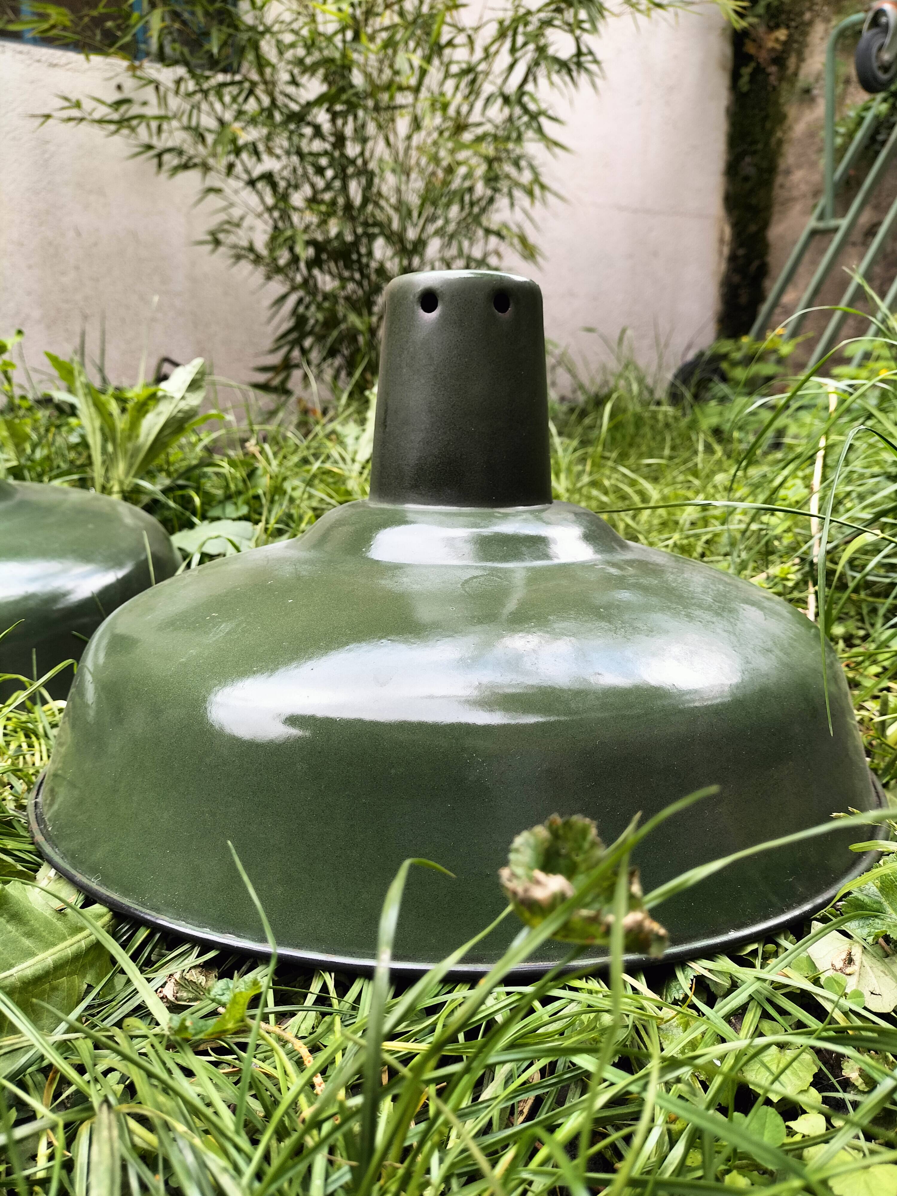 enameled sheet metal pendants