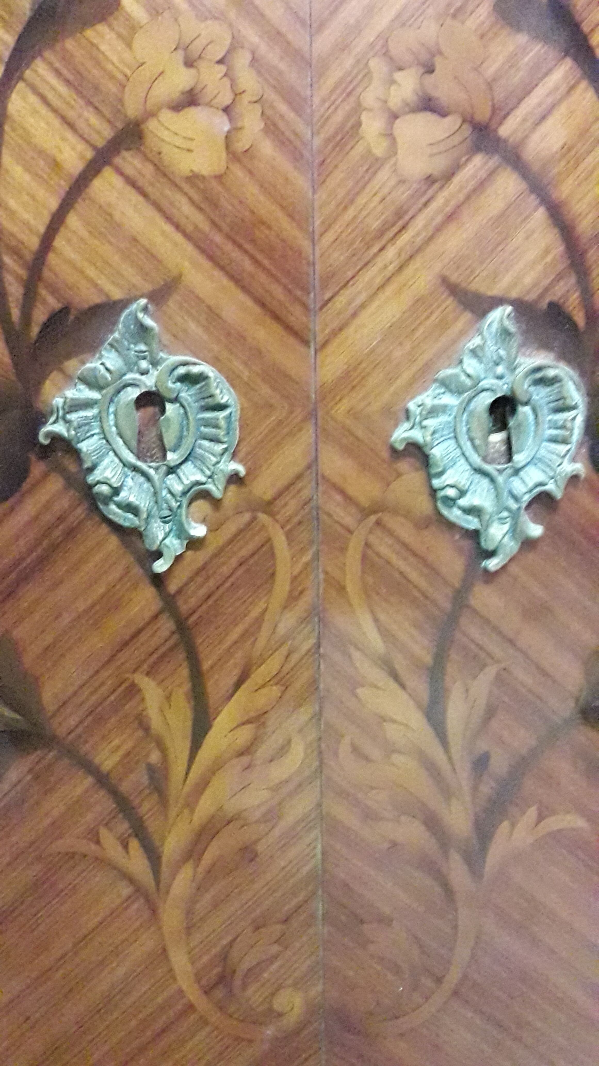 Low bronze marquèterie and marble top