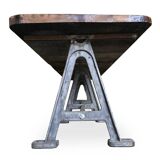 Longue table industrielle de réfectoire
