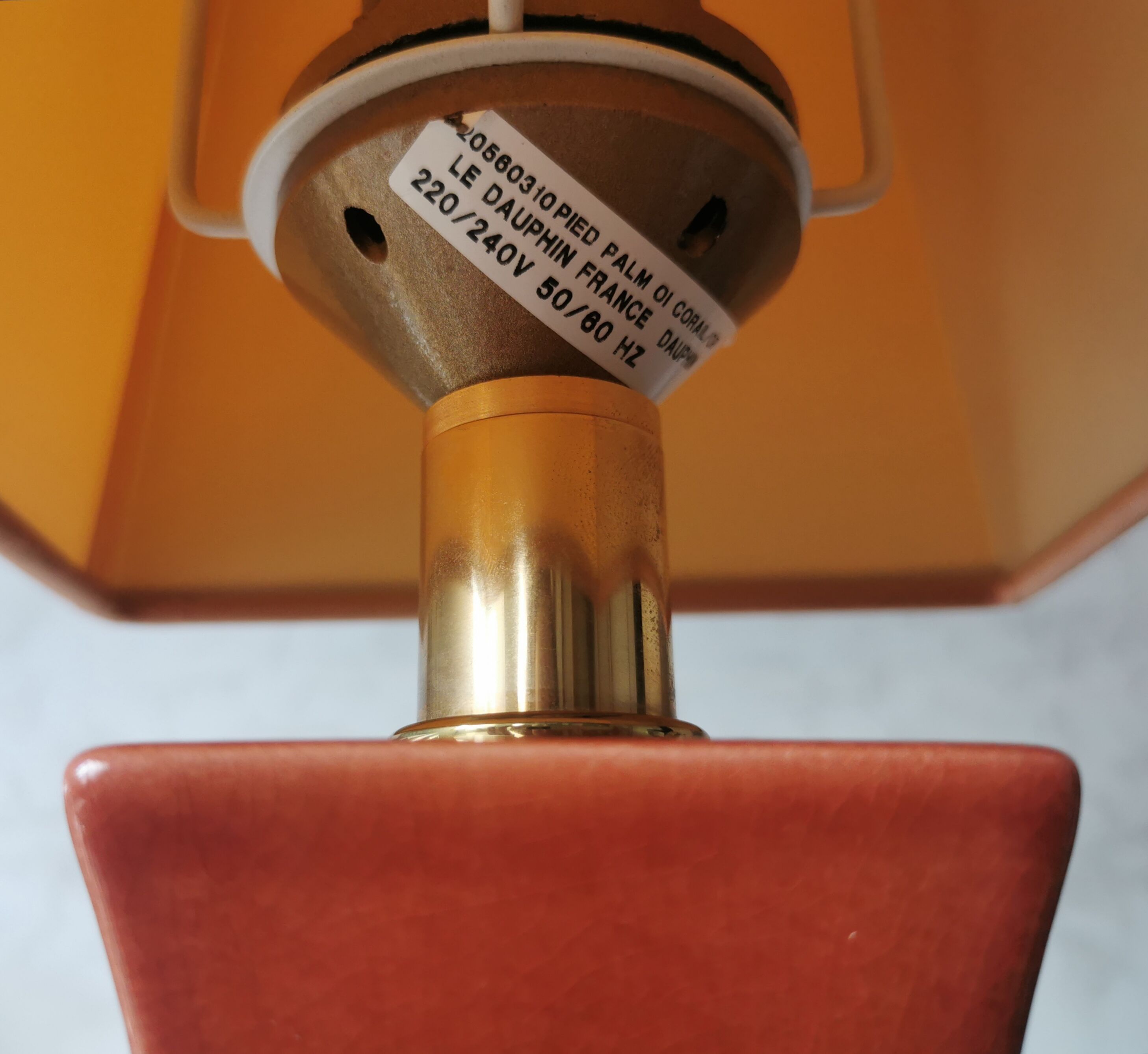 Coral lamp and gold house Le Dauphin