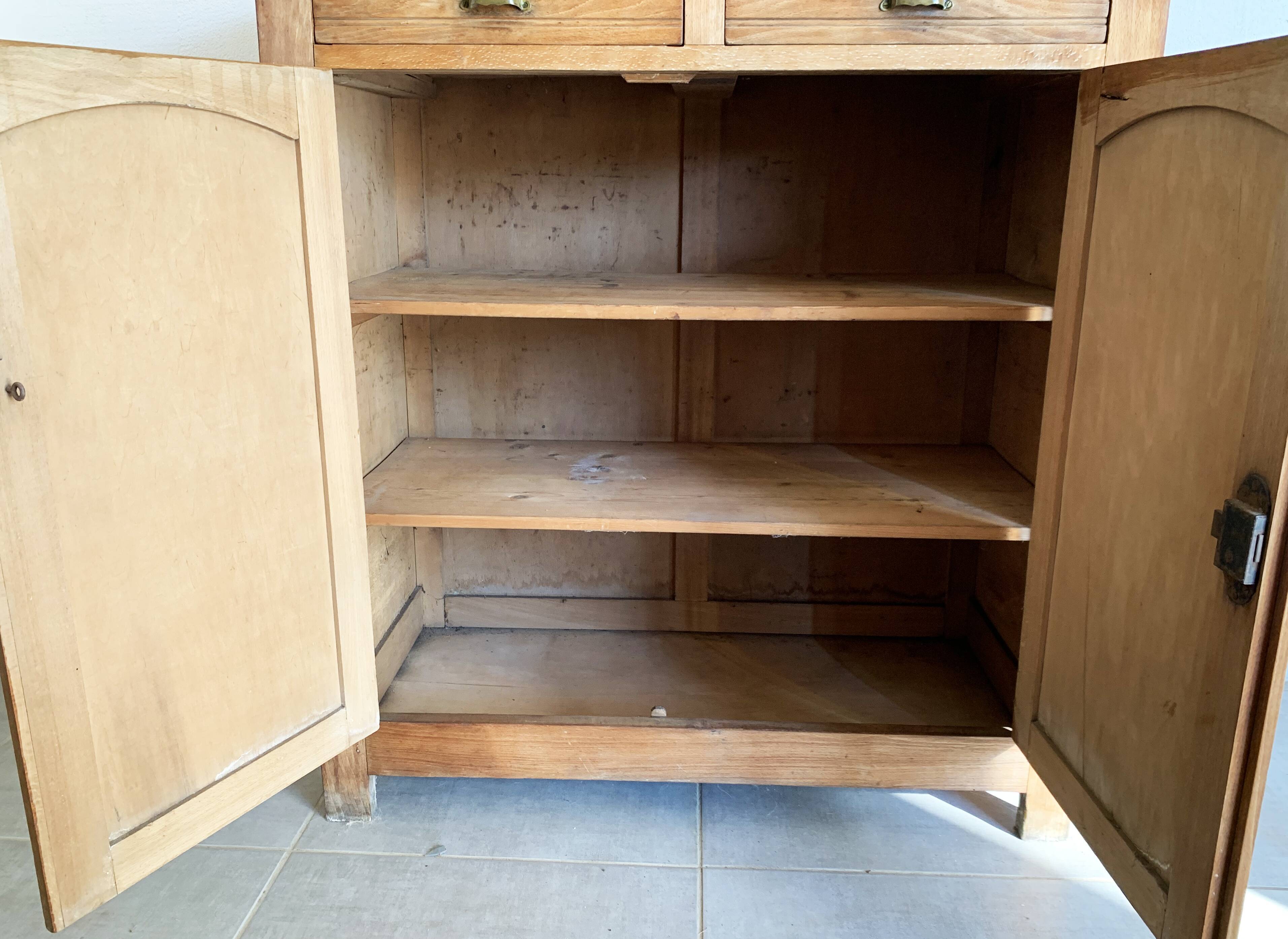 Vintage Parisian buffet in solid oak from the 60s