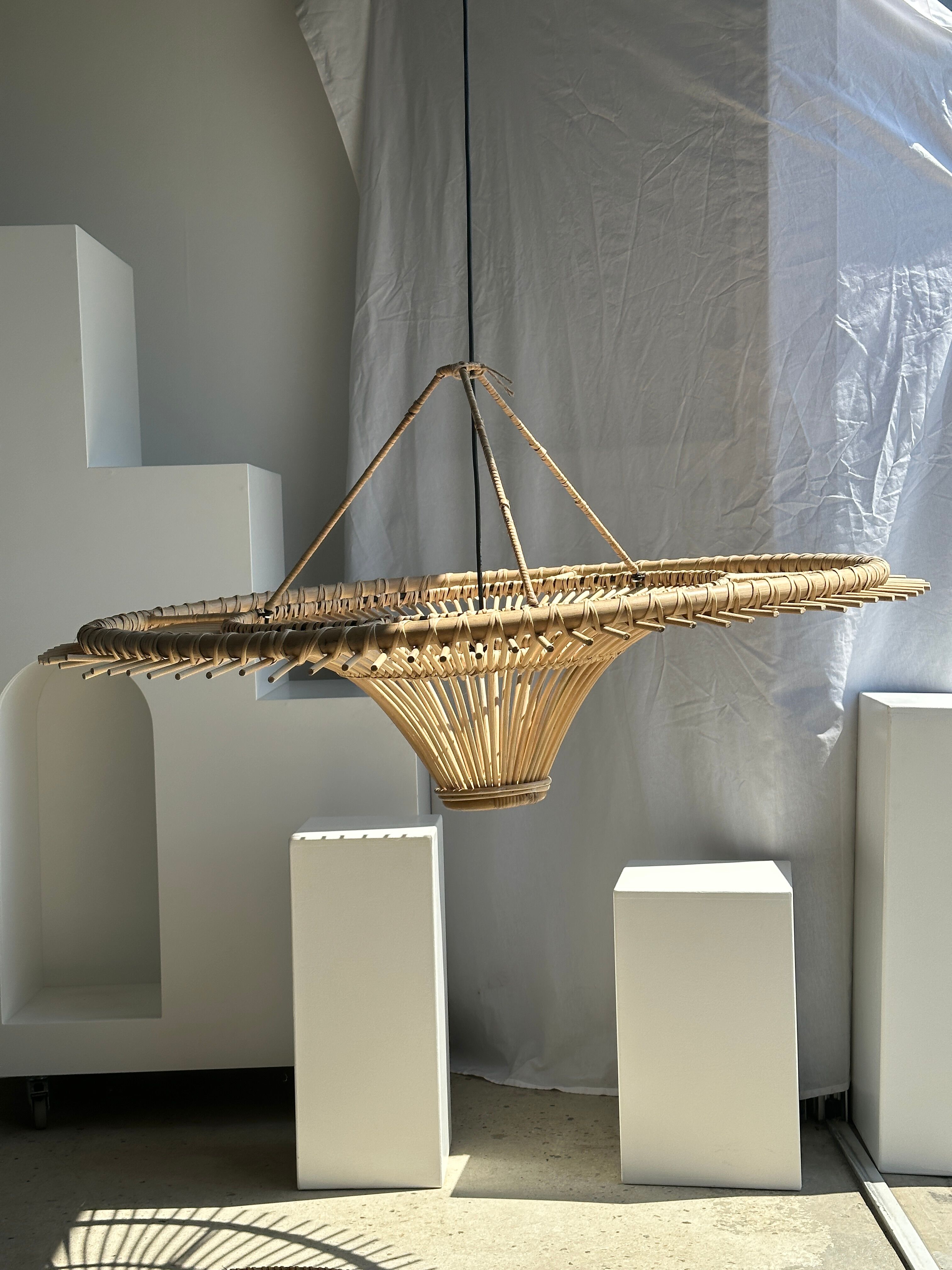 Suspension rattan saucer iron frame D:120 H:60