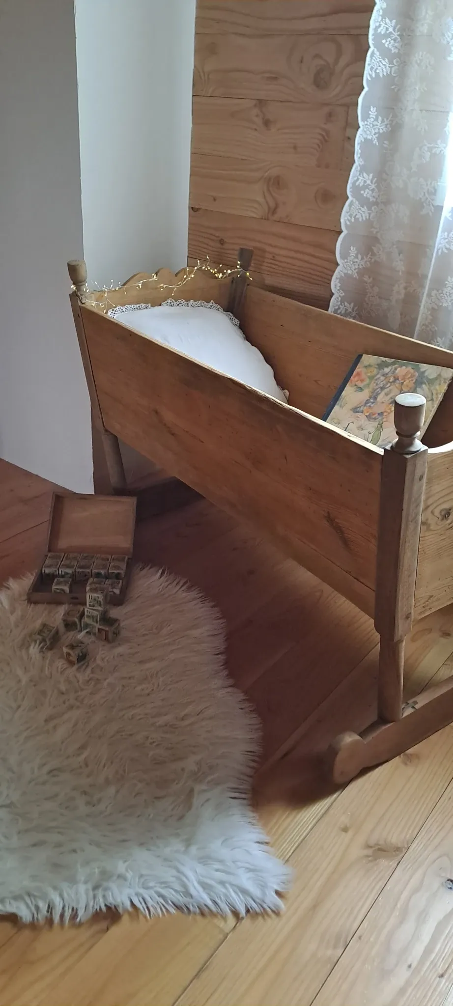 Antique pine cradle