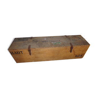 Wooden case with lid