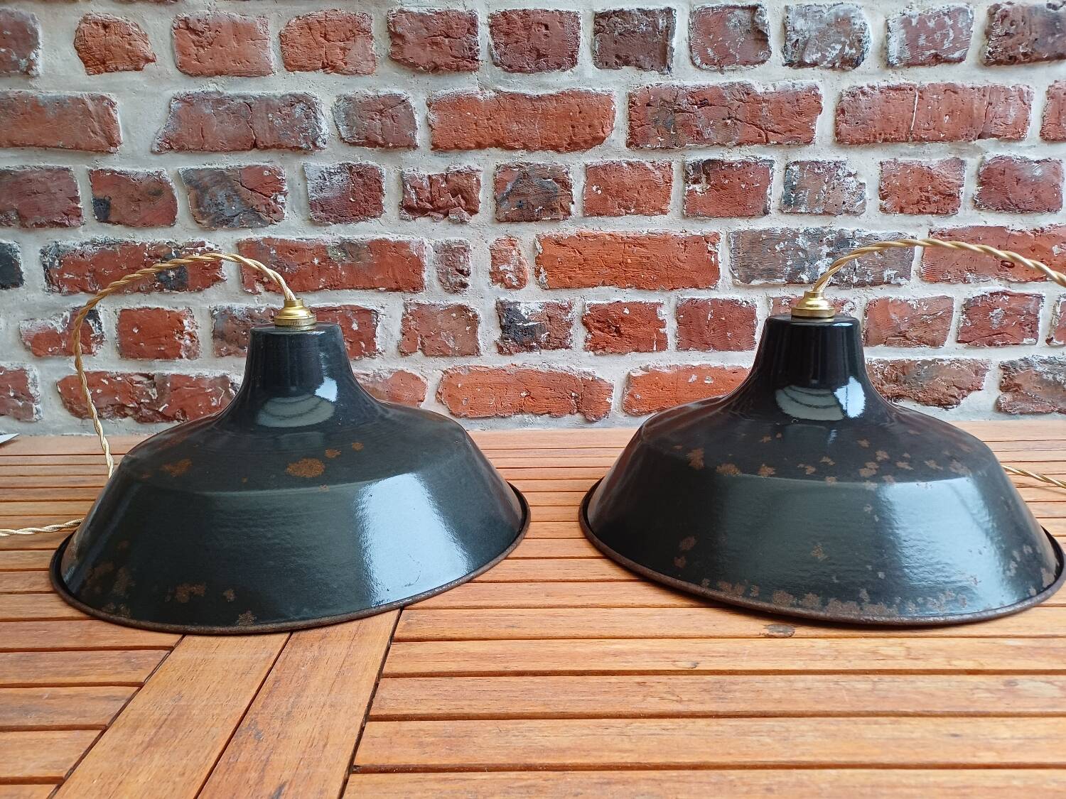 Industrial enamelled sheet metal bowls