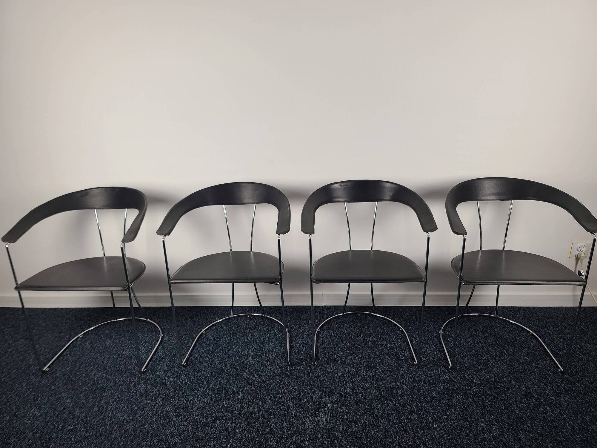 Set of 4 vintage Ursula chairs in black leather, Italian, from Arrben 1980