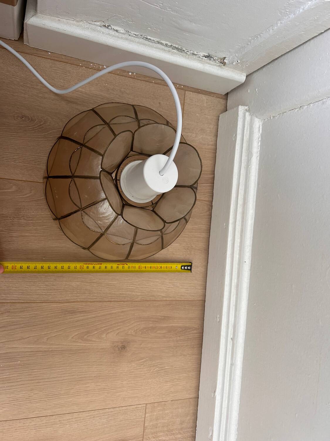 Suspension en nacre « jupon »