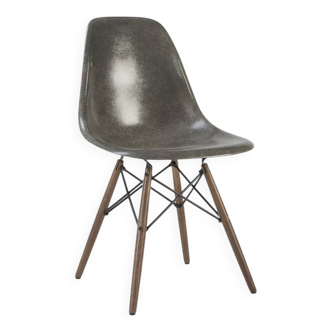 Elephant Grey Herman Miller Original Eames DSW Dining Side Shell Chair