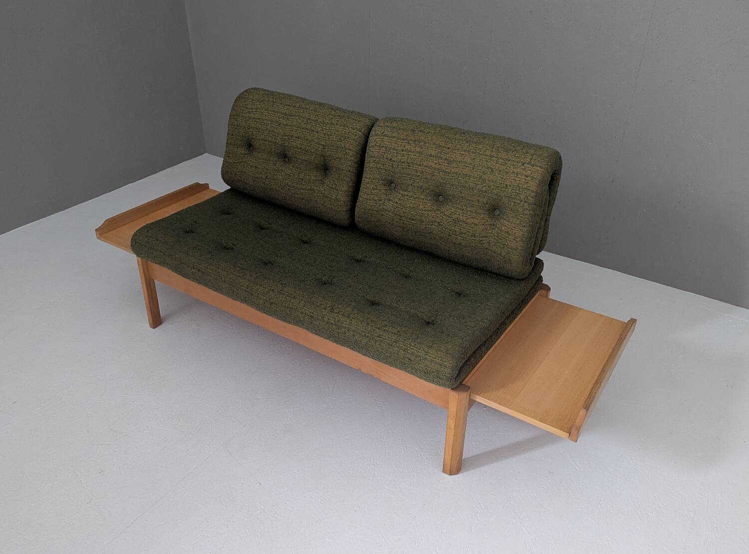 Lit de repos du milieu du siècle avec côtés coulissants, années 1960