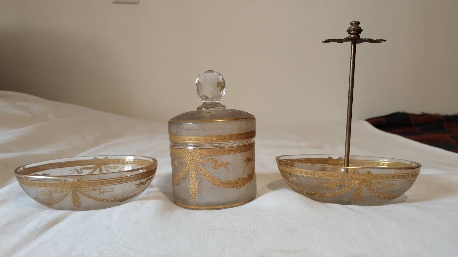 Saint Louis crystal toiletry set