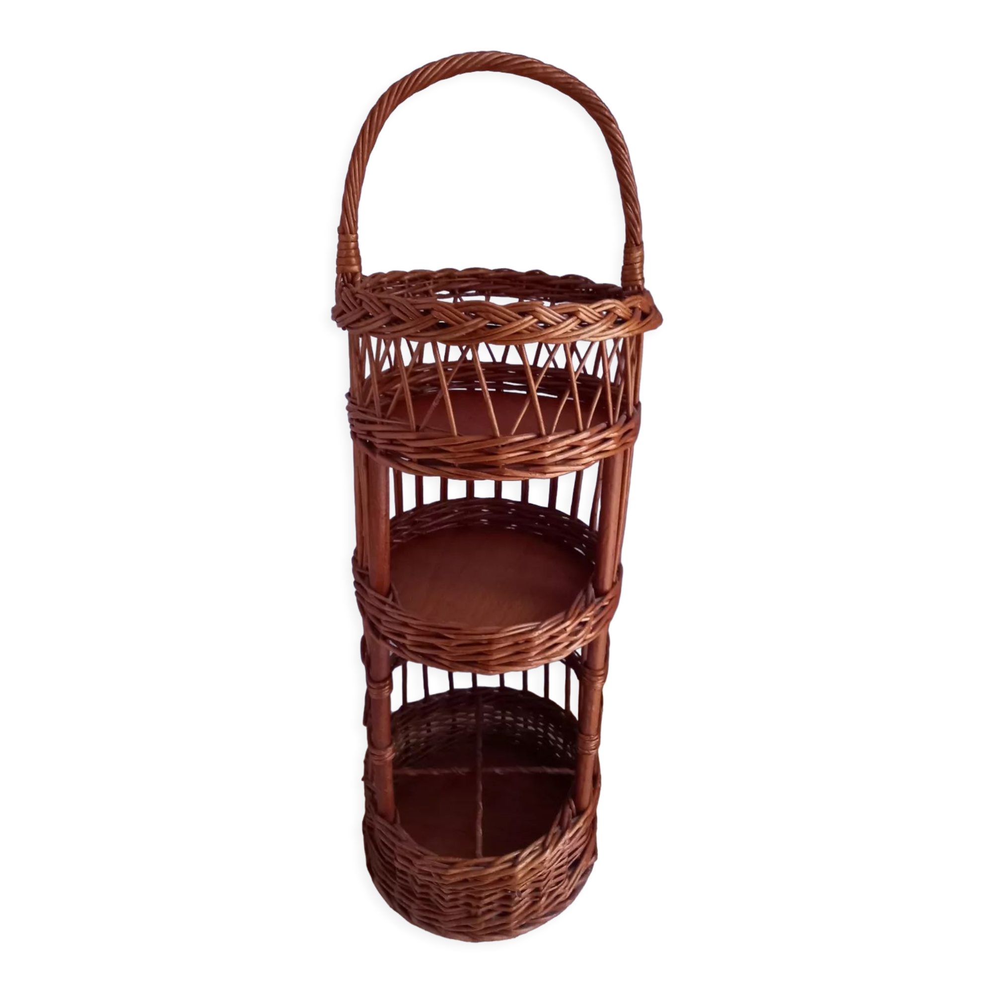 Vintage rattan bar service