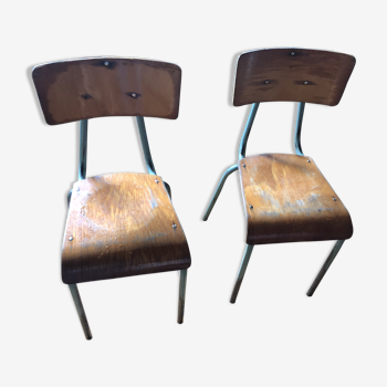 Paire de chaises en métal et contreplaqué