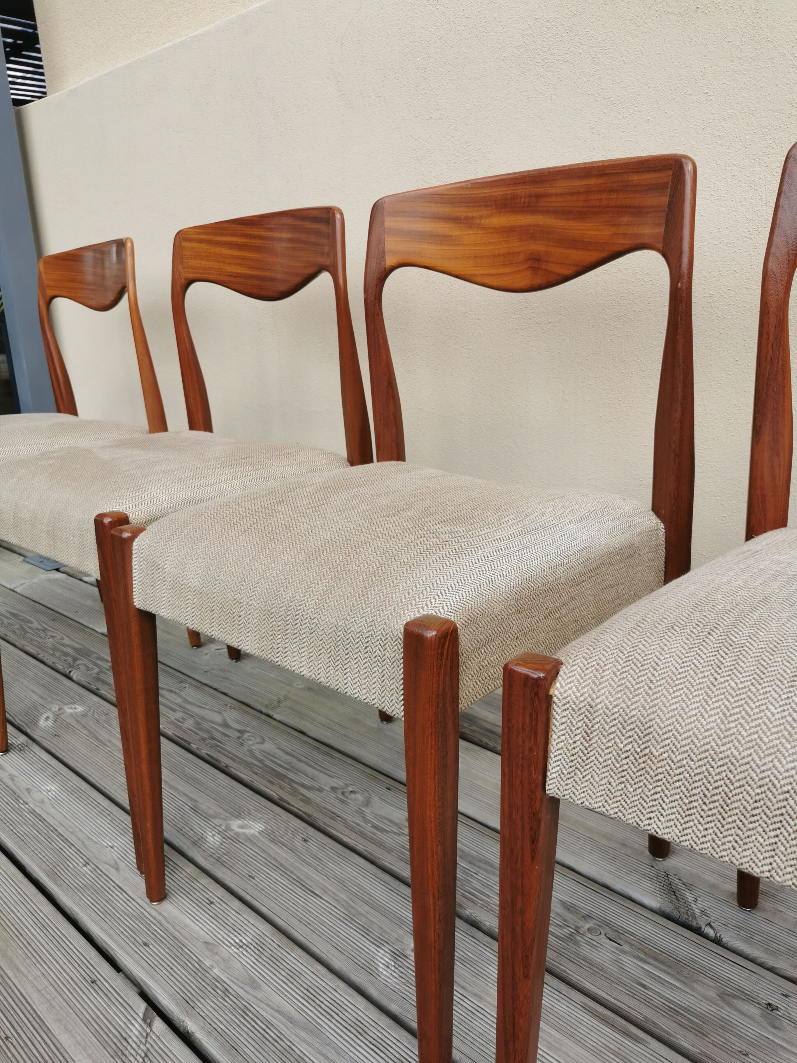 Set of rosewood chairs