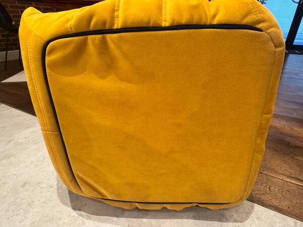 Chauffeuse mini Togo Ligne Roset