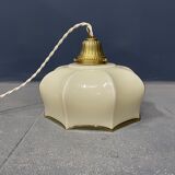 Suspension vintage en verre beige avec luminaire en laiton