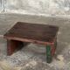 Petit tabouret d'appoint en teck upcyclé traces de chromie verte pied