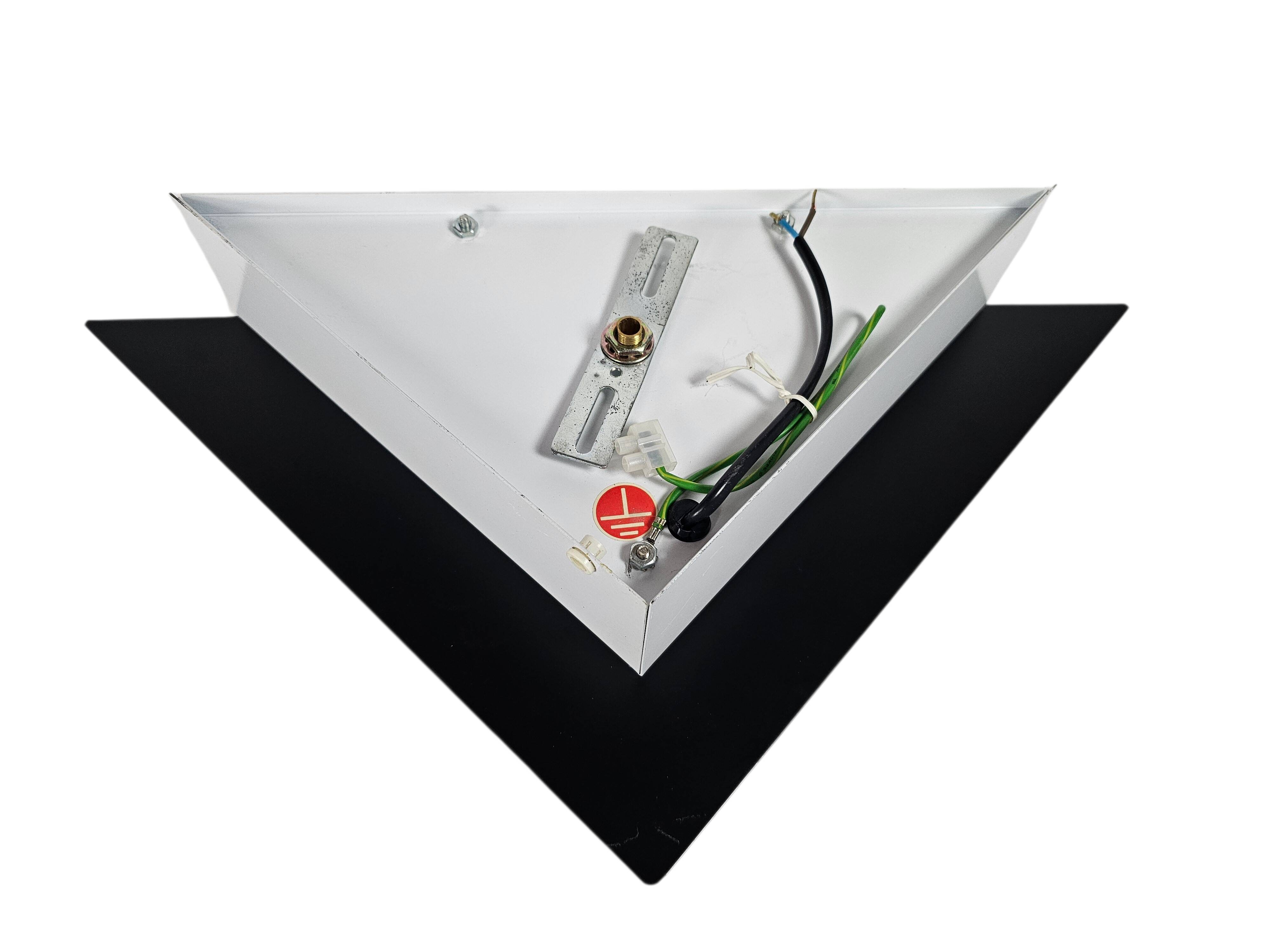 E lite - Memphis style - wall lamp - metal - glass - 80's