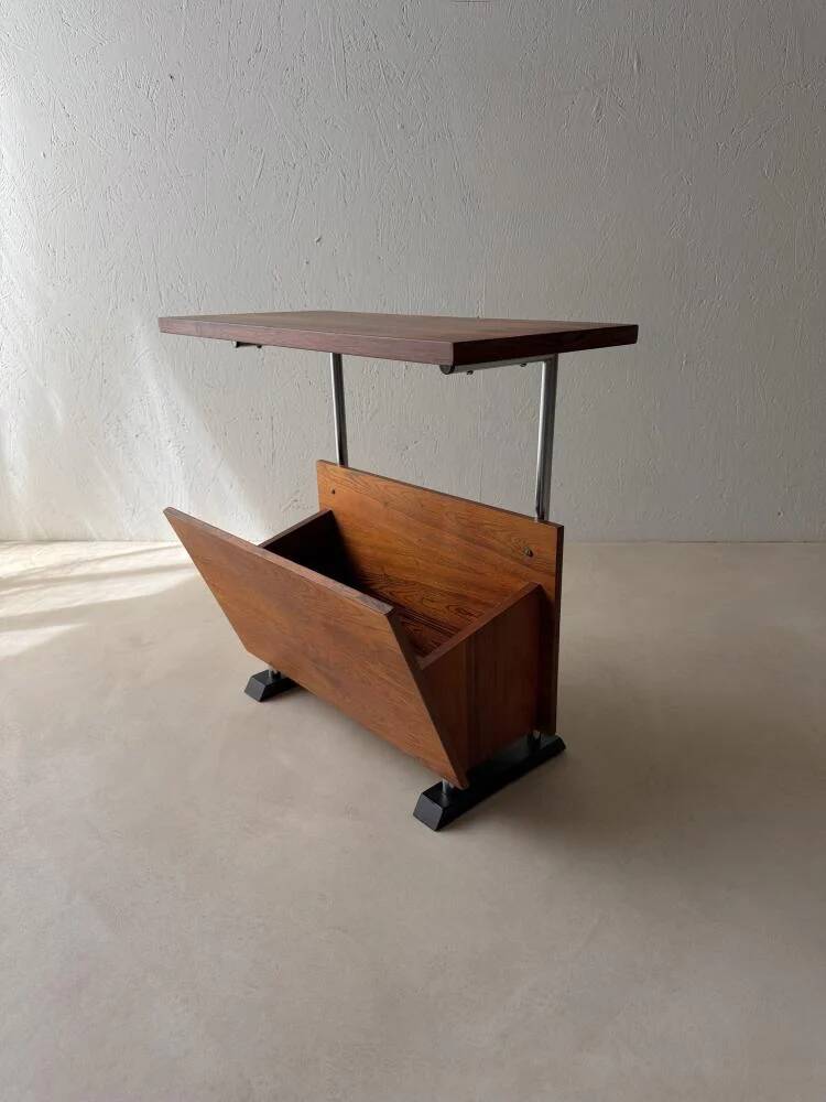 Porte-revue, table d'appoint en palissandre, années 50