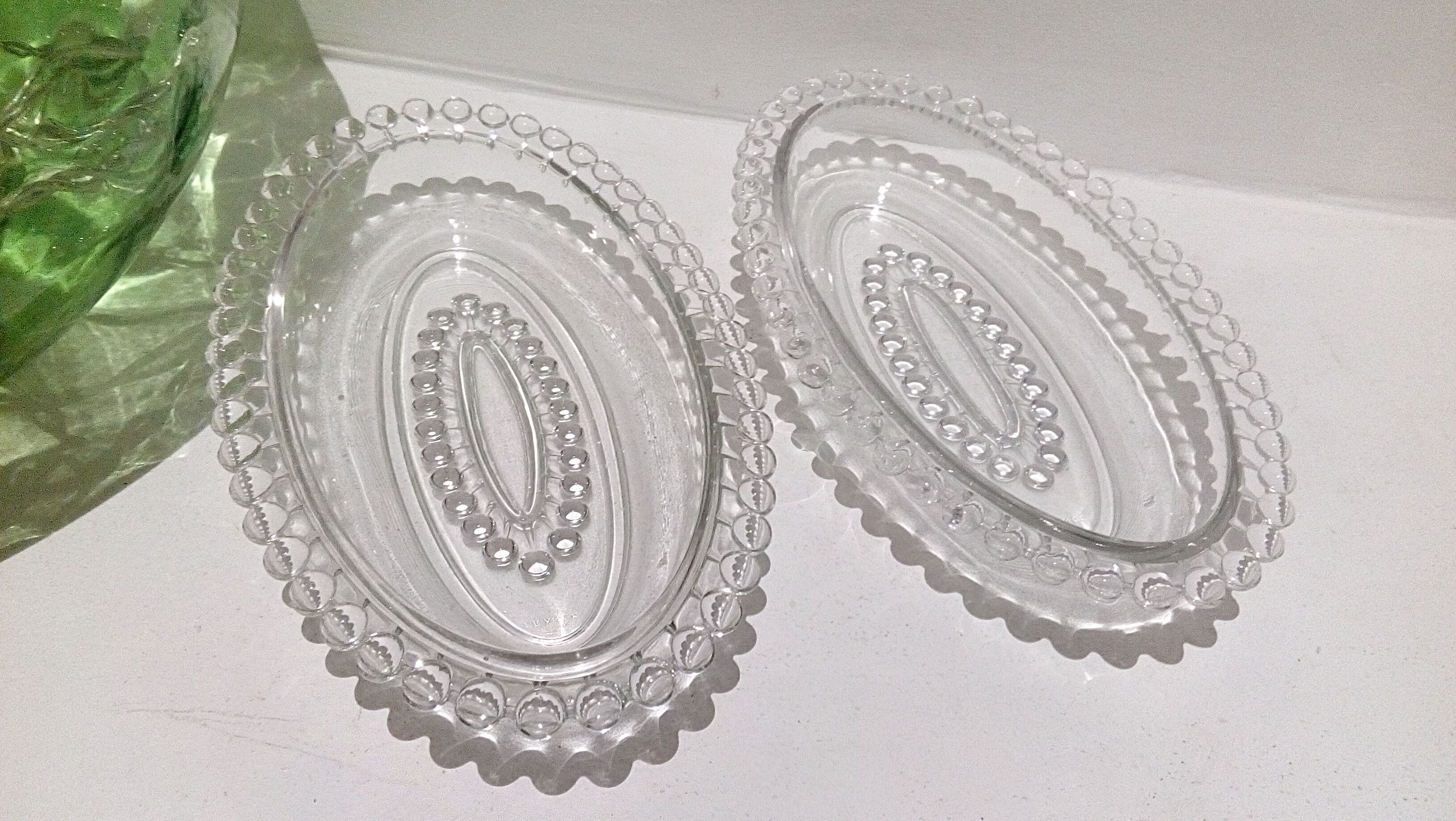 Duo of glass beaded raviers