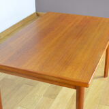 Table danoise en teck Henning Kjaernulf 1960