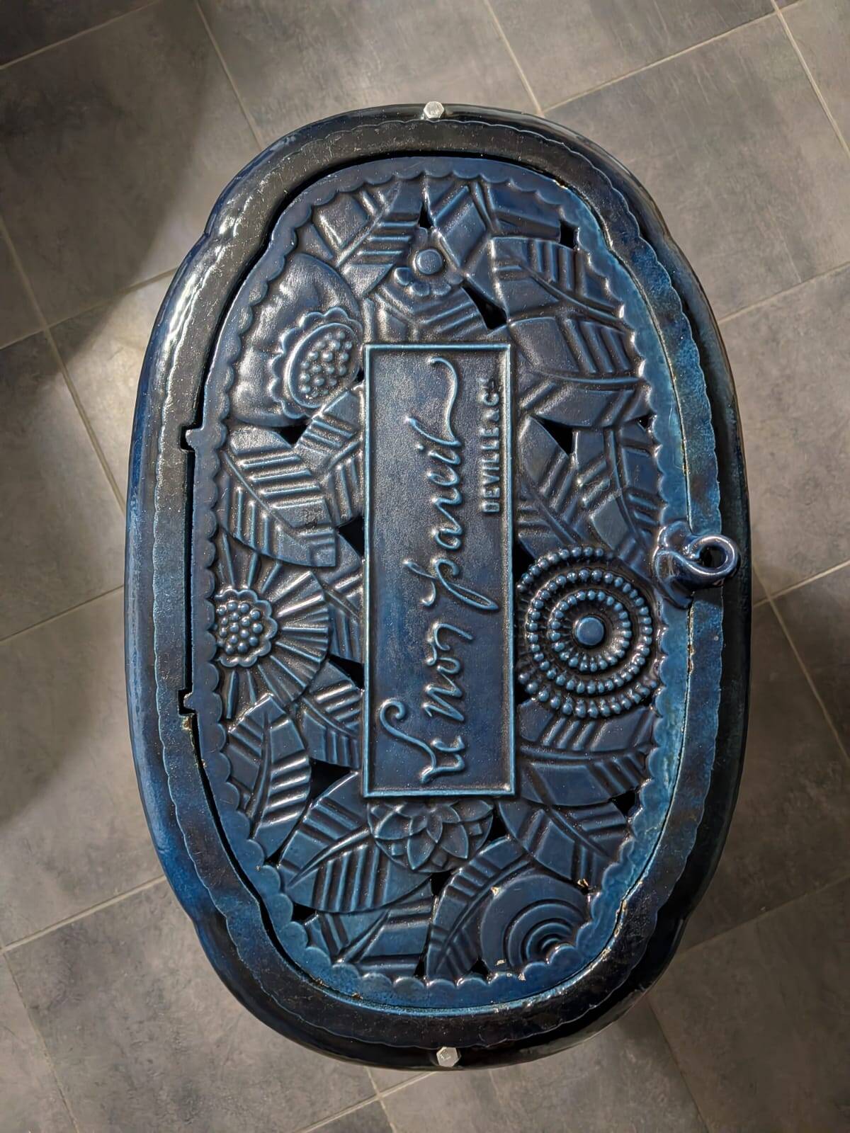 Vintage "Le Non Pareil" cast iron blue enamel pan – Upcycled to bioethanol