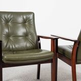 Midcentury Danish set of 6 chairs with armrests in rosewood and leather by Arne Vodder for Sibast
