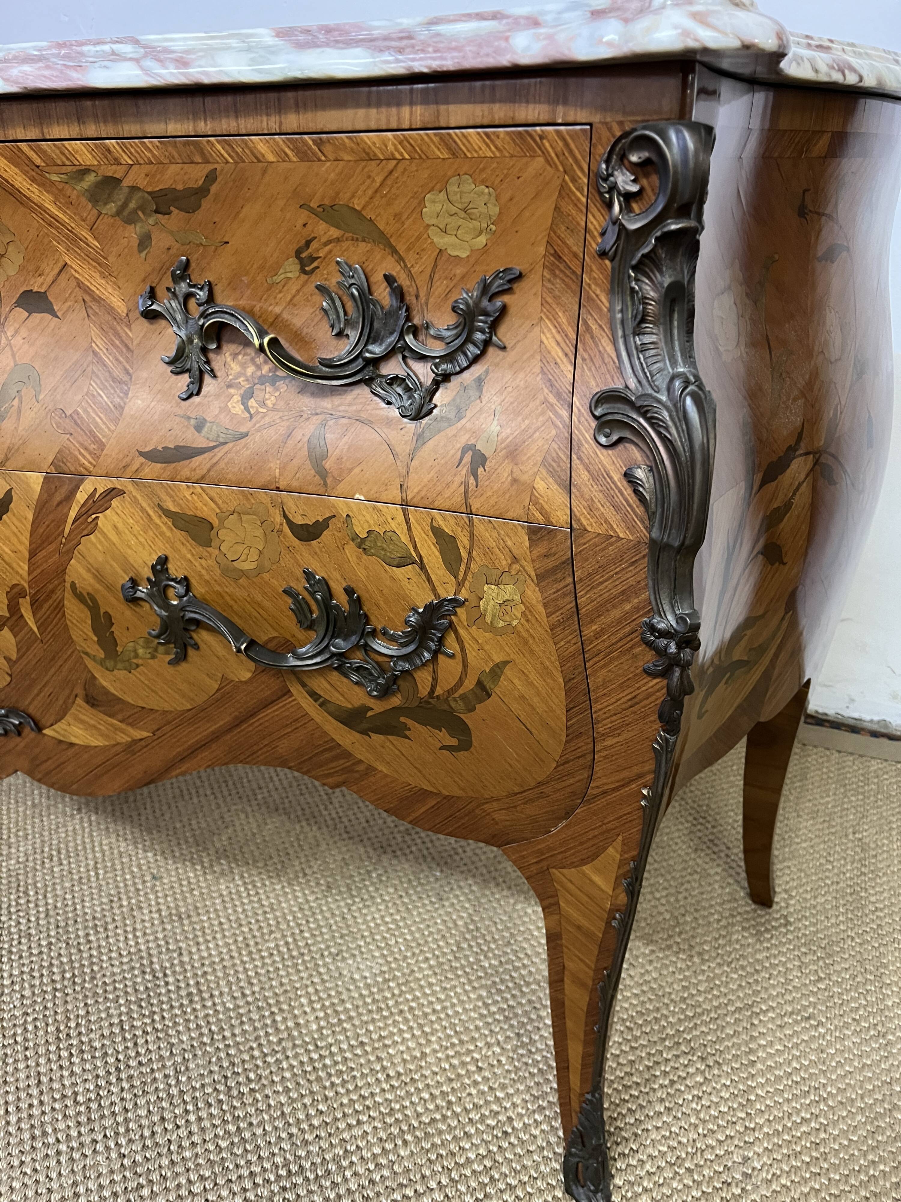 Louis XV style inlaid chest of drawers