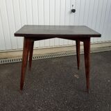 Table basse pieds fuselée