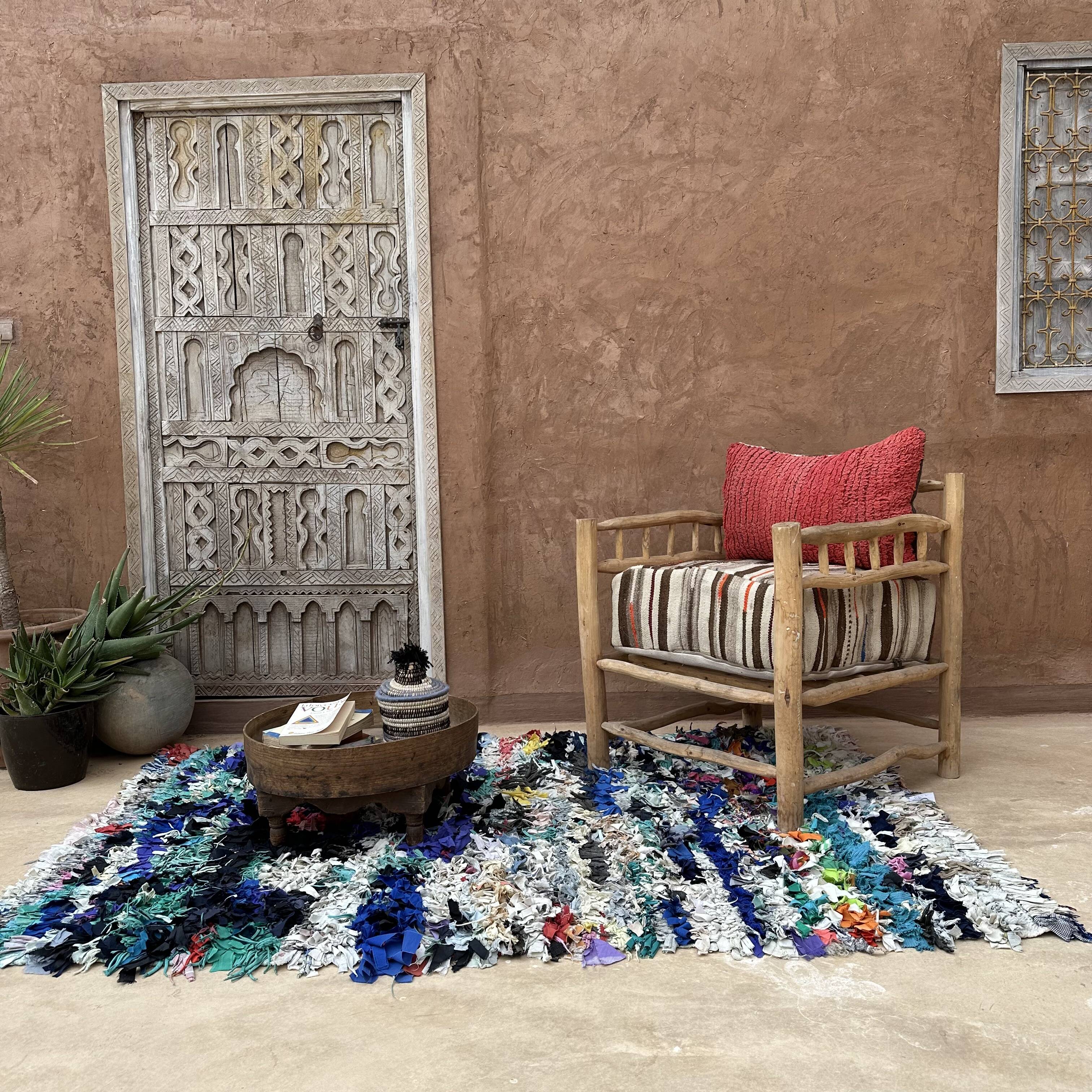 Colorful Boucherouite Moroccan rug - 136 x 203 cm