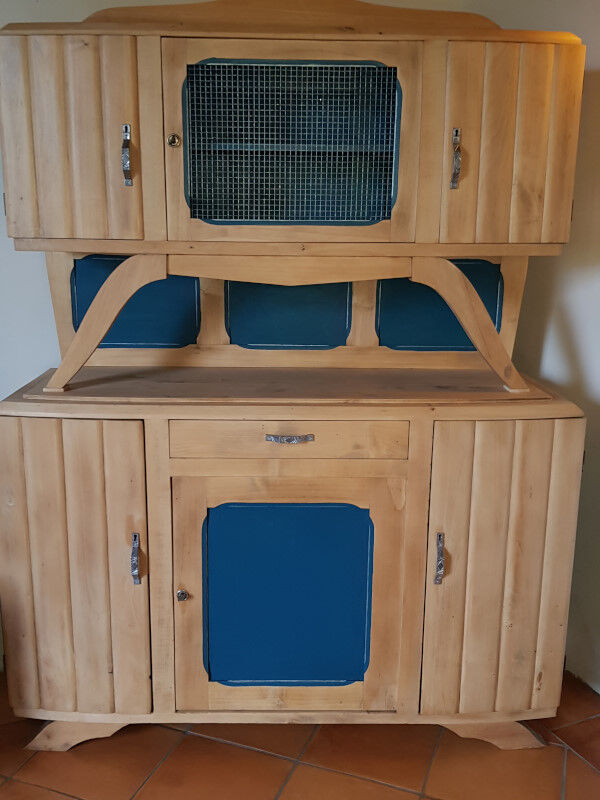 Vintage buffet