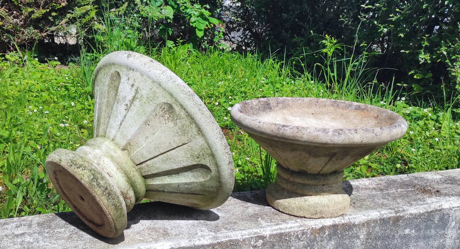 Diabolo sink in reconstituted stone - mid. 20th century